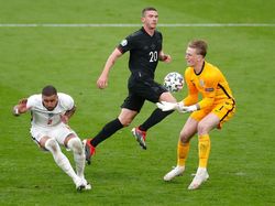 Gawang Inggris Belum Bobol di Euro 2020, Maguire Puji Sosok Ini