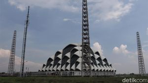 Pembangunan Masjid Terapung di Bandung Terdampak Pandemi