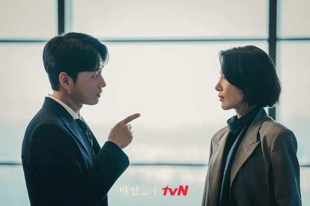 Perebutan Tahta Keluarga Hyowon/Sumber:instagram.com/tvndrama.official Perebutan Tahta Keluarga Hyowon/Sumber:instagram.com/tvndrama.official