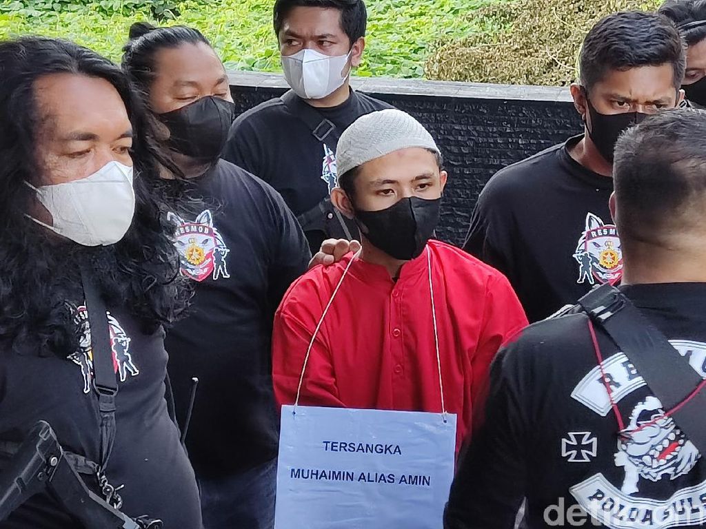 Polisi Rekonstruksi Kasus Mayat Dibakar di Maros Sulsel Polisi Rekonstruksi Kasus Mayat Dibakar di Maros Sulsel
