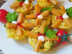 Resep Pembaca: Kue Talam Mie Sosis yang Gurih Enak Buat Camilan