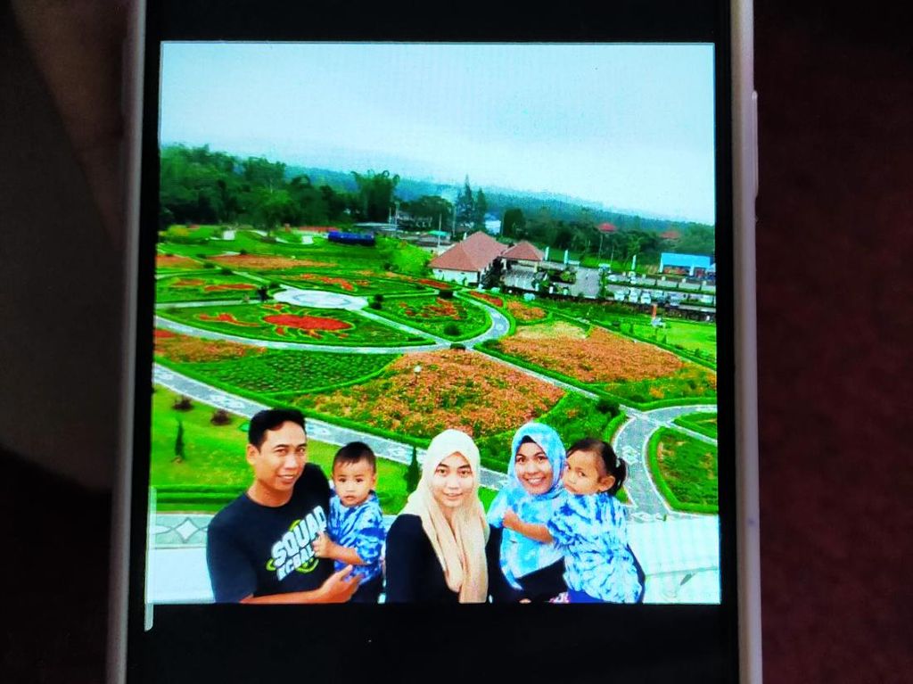 Satu Keluarga Jadi Korban KMP Yunicee, Tiga Hilang, Dua Meninggal Dunia Satu Keluarga Jadi Korban KMP Yunicee, Tiga Hilang, Dua Meninggal Dunia