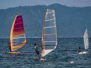 Semangat Atlet Layar Papua Berlatih di Tengah Lonjakan Corona Semangat Atlet Layar Papua Berlatih di Tengah Lonjakan Corona