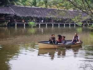 5 Rumah Makan Tradisional di Depok Ini Punya Karedok dan Mie Godog Sedap 5 Rumah Makan Tradisional di Depok Ini Punya Karedok dan Mie Godog Sedap