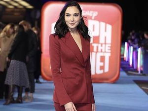 Usai Fast and Furious 9, Gal Gadot Didorong Kembali ke Fast Saga Usai Fast and Furious 9, Gal Gadot Didorong Kembali ke Fast Saga
