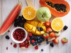 9 Makanan Rendah Kalori untuk Diet Saat Liburan, Enak tapi Tetap Sehat