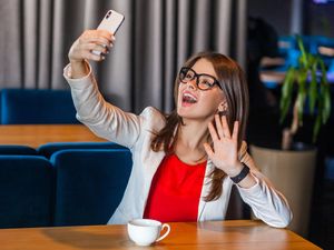 Komitmen Facebook Yakinkan Selebgram Adalah Pekerjaan Menjanjikan Komitmen Facebook Yakinkan Selebgram Adalah Pekerjaan Menjanjikan