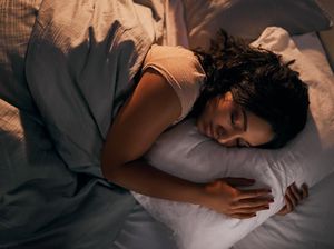 6 Kebiasaan Tidur yang Sehat Agar Tidur Lebih Nyenyak, Sudah Kamu Coba? 6 Kebiasaan Tidur yang Sehat Agar Tidur Lebih Nyenyak, Sudah Kamu Coba?