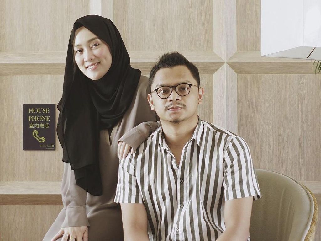 Pengakuan Pria Surabaya Viral karena Tulis Surat Romantis Minta Maaf ke Istri Pengakuan Pria Surabaya Viral karena Tulis Surat Romantis Minta Maaf ke Istri
