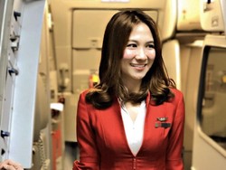 Kisah 2 Pramugari Cantik Jadi Korban Pandemi, Cari Nafkah Jual Lontong Sayur