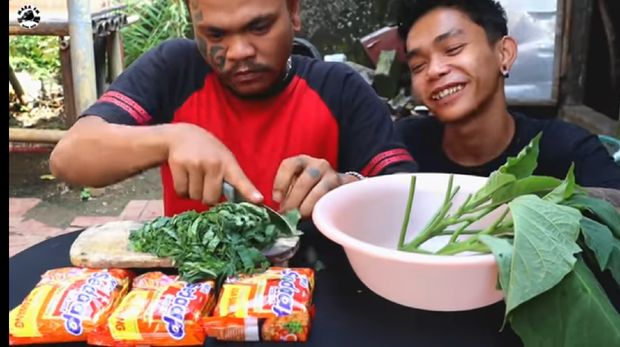 Mukbang Mie Rebus Pakai Daun Kecubung, Dua Pria Ini Halusinasi 3 Hari