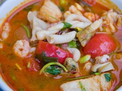 Resep Tomyam Seafood yang Pedas Segar untuk Hangatkan Badan