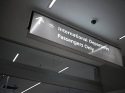 Warga Geram dengan Keputusan Membolehkan 1 Keluarga Positif COVID Terbang dari RI ke Australia