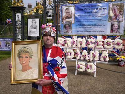 Warga Inggris Rayakan 60 Tahun Putri Diana