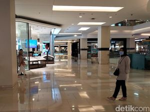 Besok PPKM Darurat, Mal Tak Seramai Biasanya