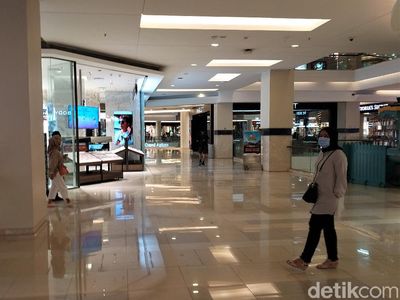 Besok PPKM Darurat, Mal Tak Seramai Biasanya