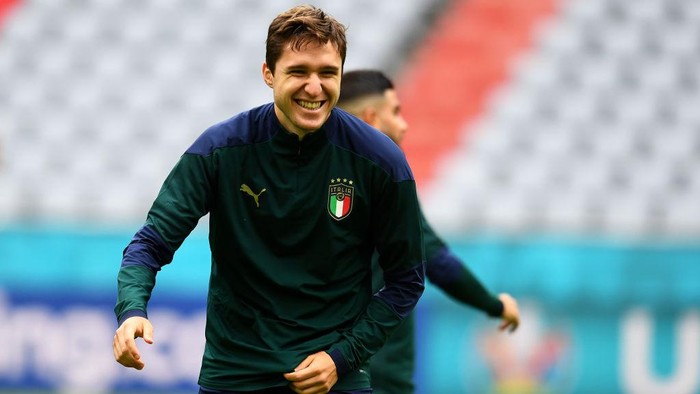MUNICH, GERMANY - JULY 01: Federico Chiesa of Italy  reacts  during the Italy Training Session ahead of the Euro 2020 Quarter Final match between Italy and Belgium at Fussball Arena Muenchen on July 01, 2021 in Munich, Germany. (Photo by Claudio Villa/Getty Images)