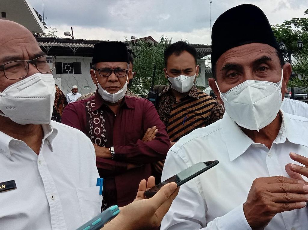 Gubsu Perpanjang PPKM Mikro, Ibadah di Masjid Medan-Sibolga Ditiadakan