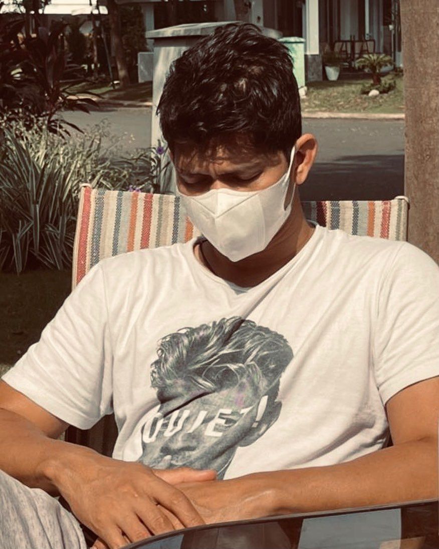 Iko Uwais Positif COVID-19