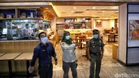 Jelang PPKM Darurat, Satpol PP Sidak Prokes di Mal Ibu Kota