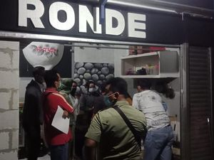 Buka hingga Tengah Malam, Kafe di Kudus Disegel Satpol PP