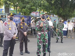 Pangdam Jaya Cek Pembangunan Jalan Rusak Selama 20 Tahun di Tangerang Pangdam Jaya Cek Pembangunan Jalan Rusak Selama 20 Tahun di Tangerang