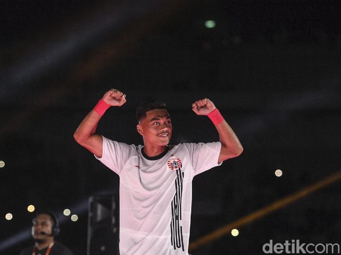Mundurnya lanjutan Liga 1 tak halangi sejumlah klub untuk cari susunan pemain terbaik. Namun, klub Ibu Kota justru lepas sejumlah pemain bintangnya, siapa saja?