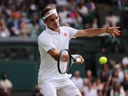 Wimbledon 2021: Federer Lolos ke Babak Ketiga