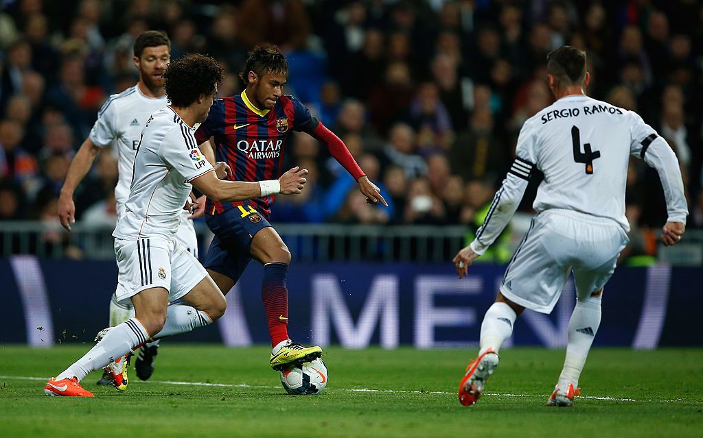 MADRID, SPAIN - NOVEMBER 26: Neymar of Paris Saint-Germain talks to Sergio Ramos of Real Madrid following the UEFA Champions League group A match between Real Madrid and Paris Saint-Germain at Bernabeu on November 26, 2019 in Madrid, Spain. (Photo by David Ramos/Getty Images)