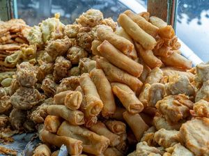 Minyak Mahal, Harga Gorengan Ikut Naik? Minyak Mahal, Harga Gorengan Ikut Naik?