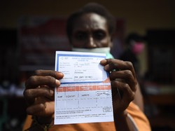 Upaya Memvaksinasi Warga di Pegunungan Papua