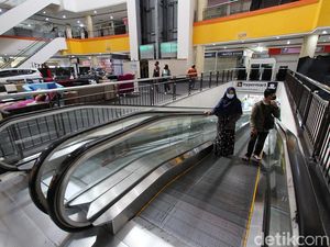 Virus Tak Mau Pergi, RI Siapkan Roadmap Hidup Berdampingan dengan COVID-19