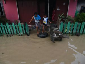 Banjir Rendam Permukiman di Kampung Baru Palu
