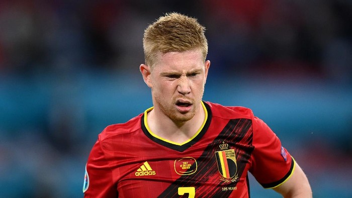 MUNICH, GERMANY - JULY 02: Kevin De Bruyne of Belgium reacts during the UEFA Euro 2020 Championship Quarter-final match between Belgium and Italy at Football Arena Munich on July 02, 2021 in Munich, Germany. (Photo by Matthias Hangst/Getty Images)