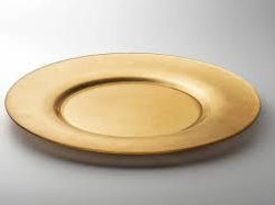 Haram! Jangan Makan dan Minum Pakai Wadah Emas