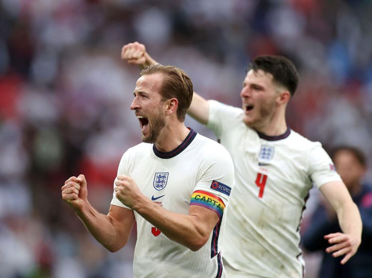 Harry Kane mewaspadai potensi ledakan timnas Denmark. (Foto: Getty Images/Carl Recine - Pool)