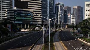 Hening dan Sepi, Suasana PPKM Darurat di Jalan Protokol Ibu Kota