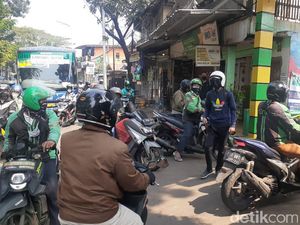 PPKM Darurat: Lenteng Agung Ditutup, Pemotor Depok Masuk Jalur Tikus