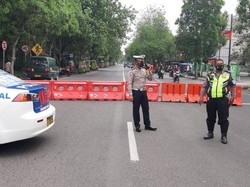 Polisi Perketat Perbatasan Jombang Selama PPKM Darurat