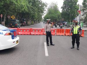Polisi Perketat Perbatasan Jombang Selama PPKM Darurat Polisi Perketat Perbatasan Jombang Selama PPKM Darurat