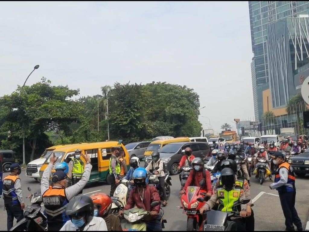 Surabaya Kota Paling Macet Kalahkan Jakarta, Kok Bisa?