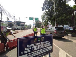 PPKM Darurat, Jalan dari Depok ke Jakarta Ditutup di Flyover Tapal Kuda LA