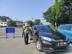 Catat Ya! Ini Kapasitas Maksimal Mobil Pribadi Selama PPKM Darurat