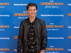Tom Holland Sebut Spider-Verse Part 1 Jadi Film Spider-Man Terbaik