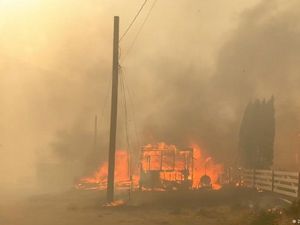 Usai Pecahkan Rekor Suhu Terpanas, Desa di Kanada Hangus Dilalap Api