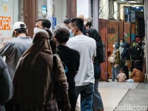 Berani Timbun dan Dongkrak Harga Obat COVID-19? Ngeri Lho Sanksinya!