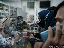 Antisipasi Kenaikan Harga Obat COVID-19, Apotek di Semarang Disidak