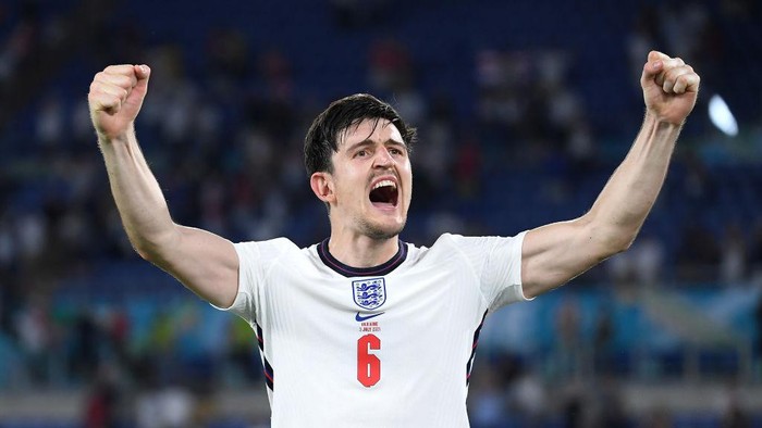 ROME, ITALY - JULY 03: Harry Maguire of England celebrates after victory in the UEFA Euro 2020 Championship Quarter-final match between Ukraine and England at Olimpico Stadium on July 03, 2021 in Rome, Italy. (Photo by Ettore Ferrari - Pool/Getty Images)