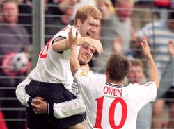 21 Tahun Lalu Beckham-Scholes, Kini Shaw-Maguire