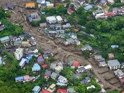 Melihat dari Udara Titik Mula Longsor Besar di Jepang